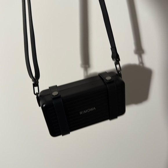 RIMOWA Cross Body Personal Bag Aluminum Black with box and dust bag - Picture 12 of 14